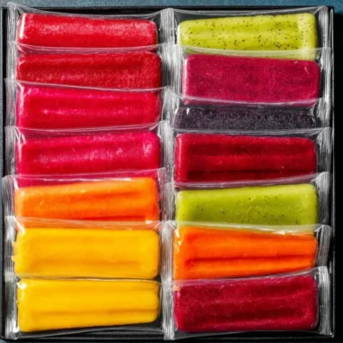 Delicious healthy homemade freezer pops made with fresh fruits and natural ingredients.