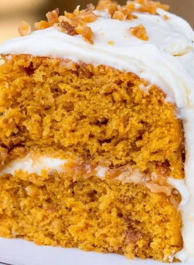 Delicious Pumpkin Toffee Crunch Cake with Cinnamon Cream Cheese Buttercream